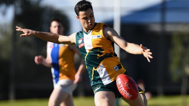 Ben McNiece in action for Northcote Park. Picture: Nathan McNeill