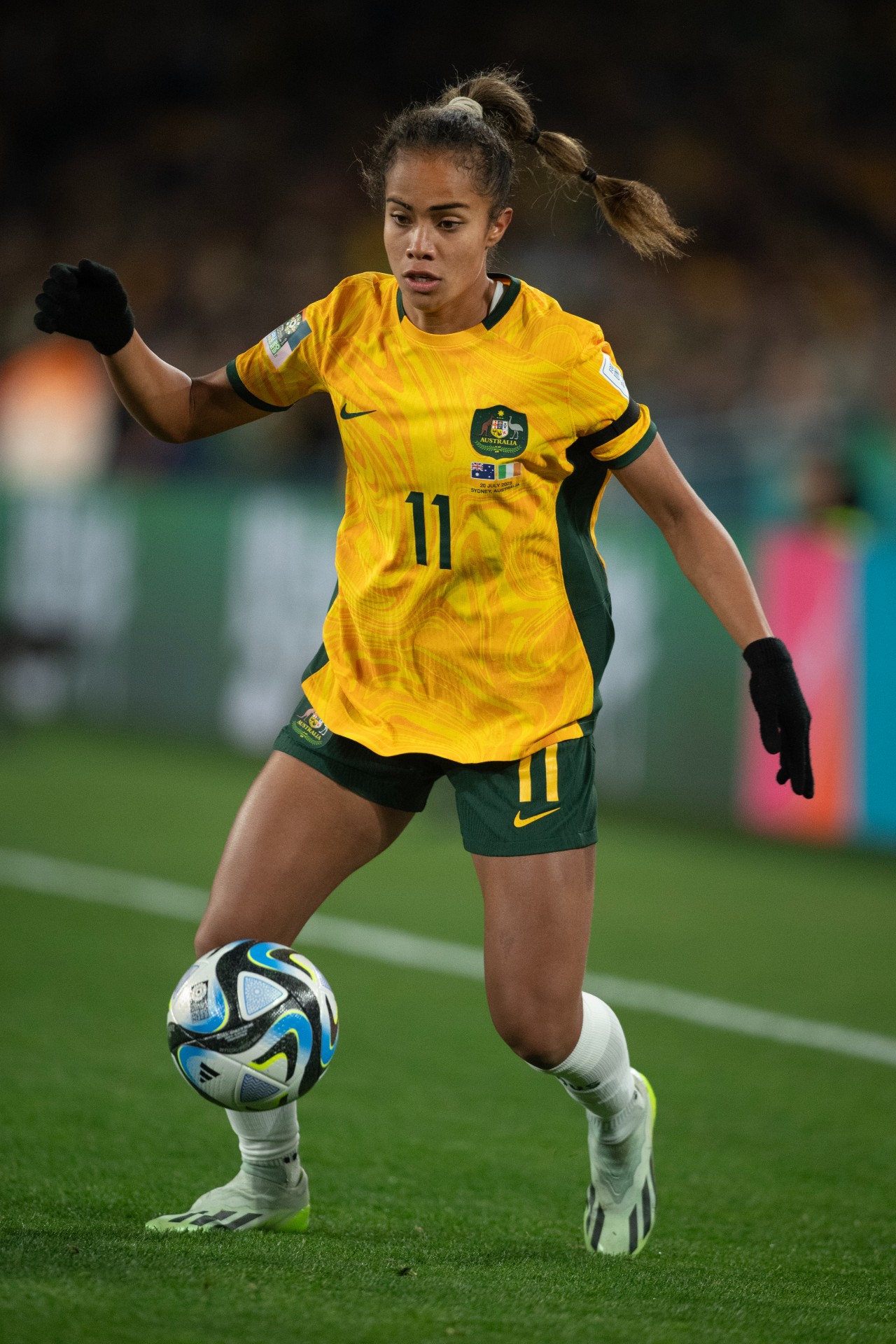 <p><strong>3. Mary Fowler – estimated $440,000</strong><br /><strong>Club:</strong> Manchester City</p><p>Having just signed a four-year deal with Manchester City after having debuted on the Matildas at 15, the average top-tier women’s Super League players can earn around $440,000.</p>