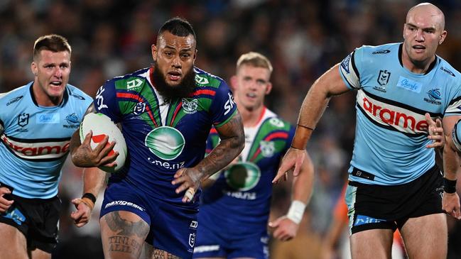 AUCKLAND, NEW ZEALAND - MARCH 08: Addin Fonua-Blake of the Warriors runs the ball during the round one NRL match between New Zealand Warriors and Cronulla Sharks at Go Media Stadium Mt Smart, on March 08, 2024, in Auckland, New Zealand. (Photo by Hannah Peters/Getty Images)