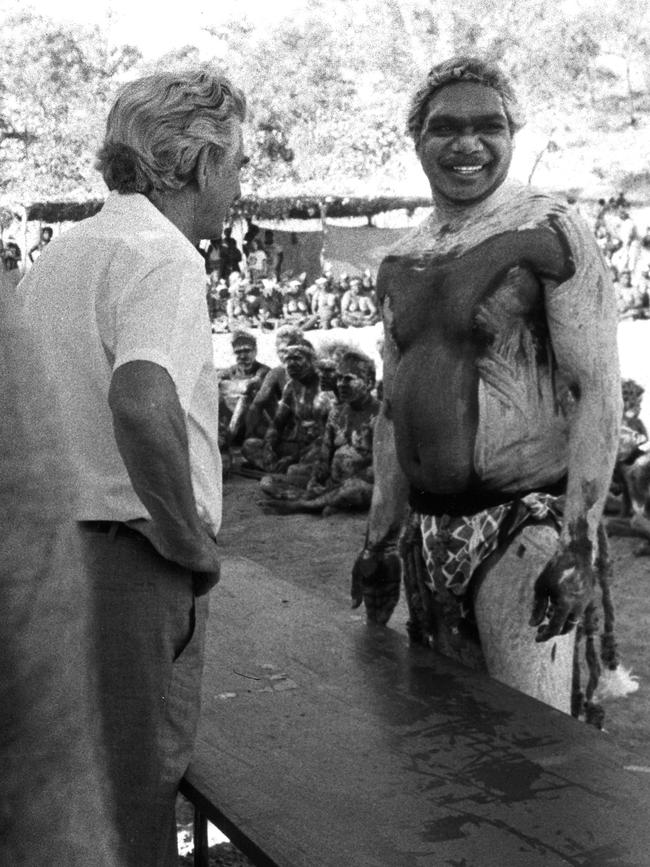 Bob Hawke with a young Galarrwuy Yunupingu thirty seven years ago in Barunga for the signing of the treaty. Picture: Clive Hyde