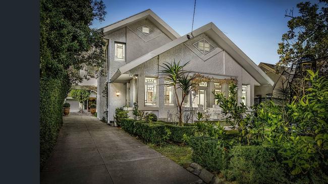 The Edward Billson-designed Wooragee at 28 Clendon Road sold for above the top end of its asking range of $4.9m.