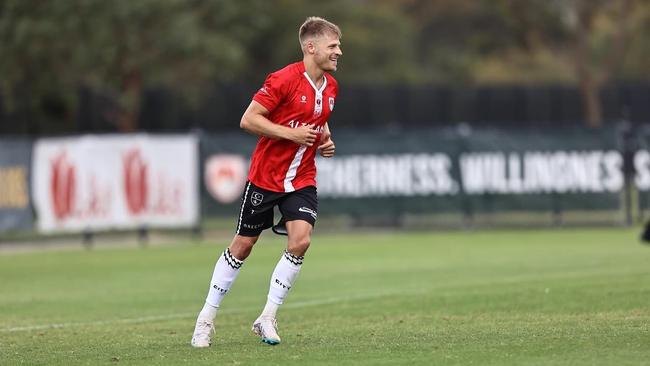 Lloyd Isgrove in action for Hume City. Picture: Tafe Sports Photography