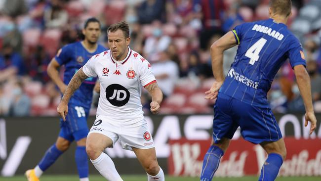 The Wanderers’ Simon Cox (left) may return to the UK for the birth of his first child. Picture: Ashley Feder/Getty Images