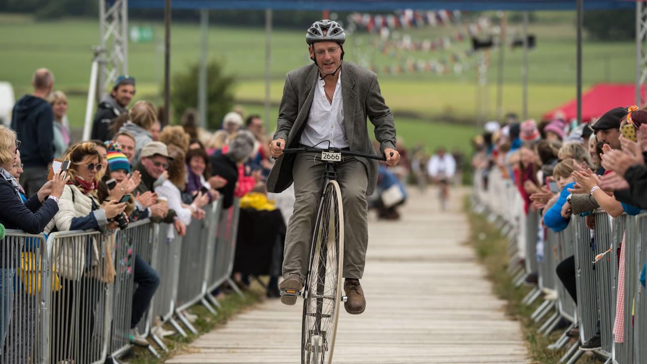 Kids News Scottish cyclist Mark Beaumont breaks British penny