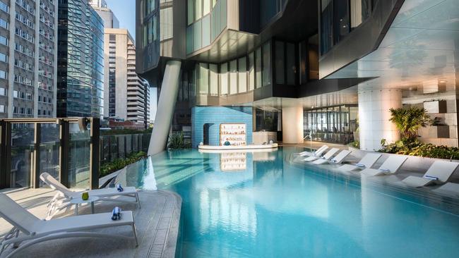 The Nautilus Pool Bar in the Westin Brisbane hotel is Brisbane’s only swim-up bar.