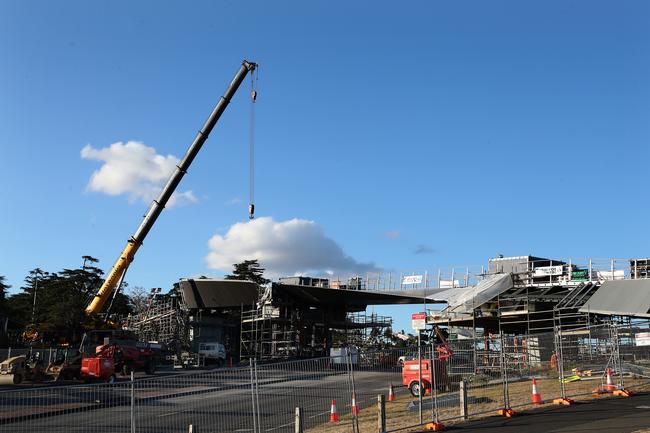 Construction of the Bridge of Remembrance across the Tasman Highway in Hobart. Picture: NIKKI DAVIS-JONES