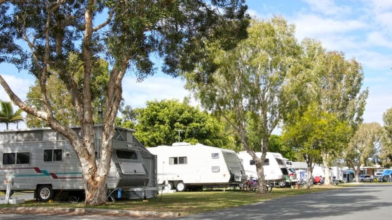 With fears there will not be enough beds for tourists when they descend on the state for the Commonwealth Games, the government is looking to the caravan and holiday sector.