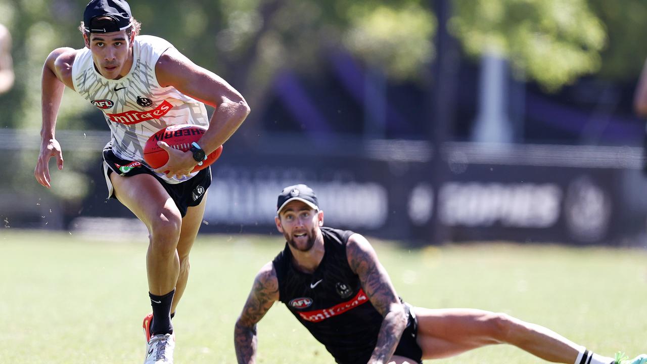 Reef McIness skips clear of Jeremy Howe at training. Picture: Michael Klein.