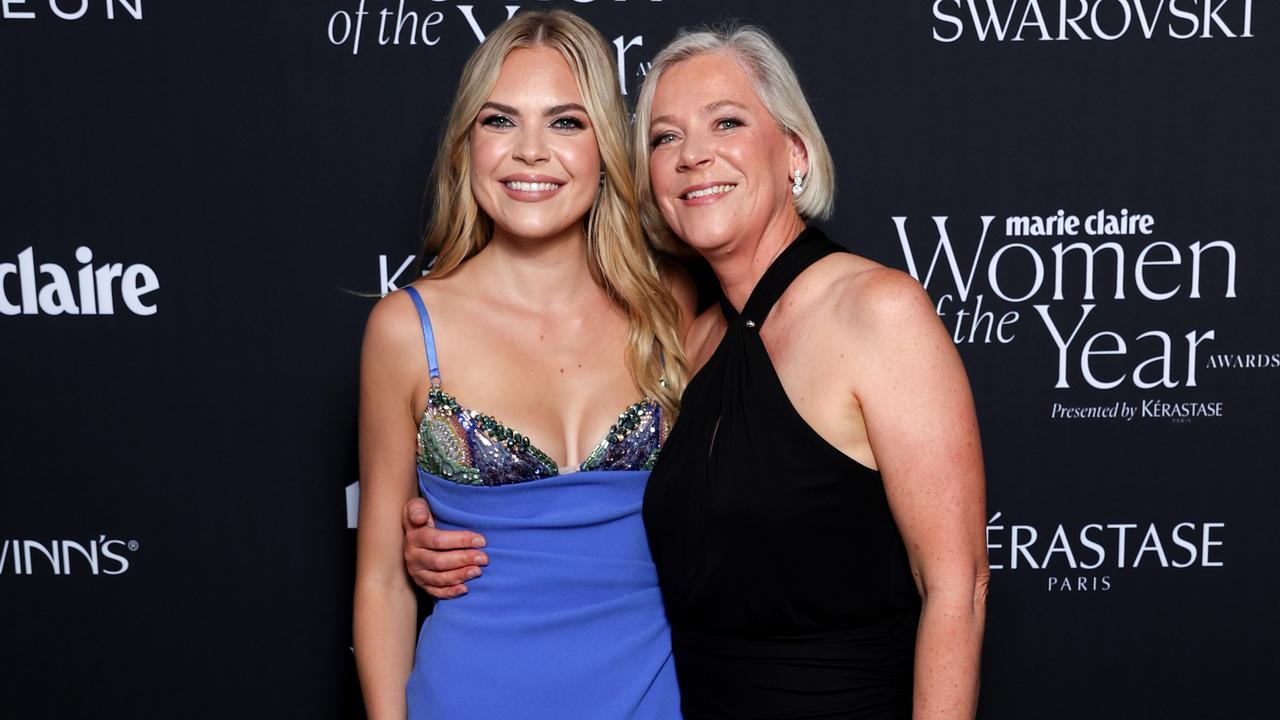 Aussie comedian and TikTom star Millie Ford brought along her mum Rachel Ford for the evening. Photo by Brendon Thorne/Getty Images.