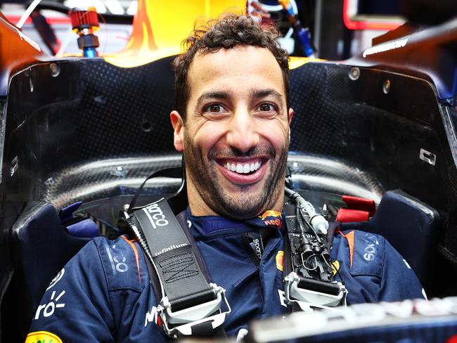 MELBOURNE, AUSTRALIA - MARCH 30: Daniel Ricciardo of Australia and Oracle Red Bull Racing has a seat fitting in the Red Bull Racing garage during previews ahead of the F1 Grand Prix of Australia at Albert Park Grand Prix Circuit on March 30, 2023 in Melbourne, Australia. (Photo by Mark Thompson/Getty Images)