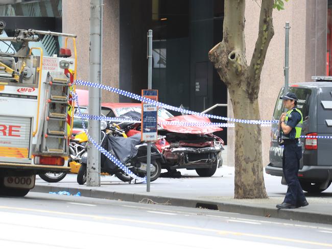 Police cordon off the scene. Picture: Alex Coppel