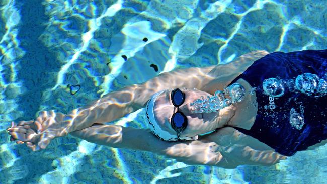 Gun schoolgirl swimmer Ella Ramsay. Picture, John Gass