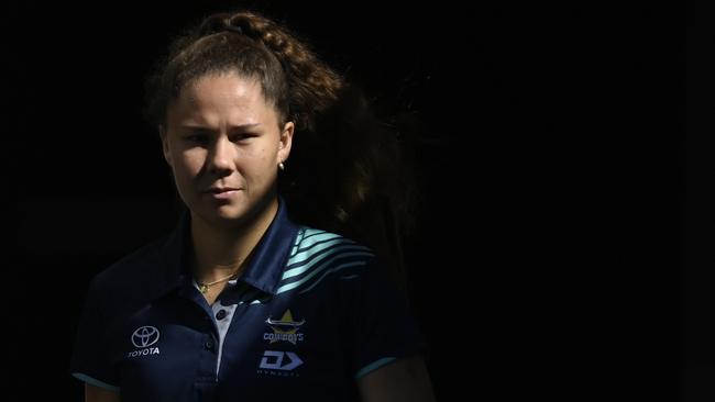 Tahlulah Tillett walks out onto the field before the start of round five. (Photo by Ian Hitchcock/Getty Images)