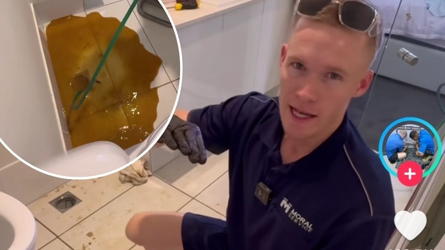 A Gold Coast plumber encountered an unpleasant surprise when unclogging a drain. Picture: TikTok