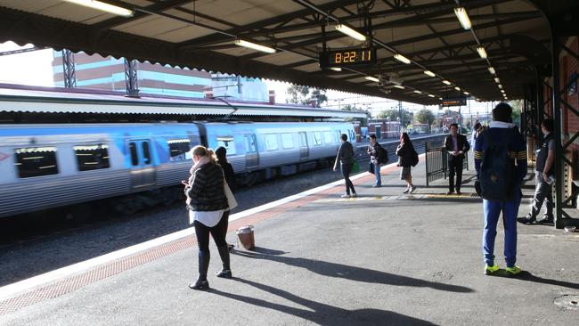 Commuters are being driven crazy by mobile black spots on Victoria’s rail network, despite moves to eliminate dodgy phone coverage. Picture: David Crosling