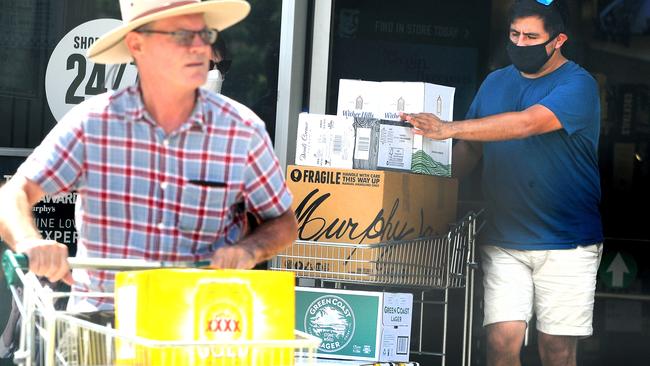 Brisbane residents stock up ahead of the snap lockdown. Picture: NCA NewsWire / John Gass