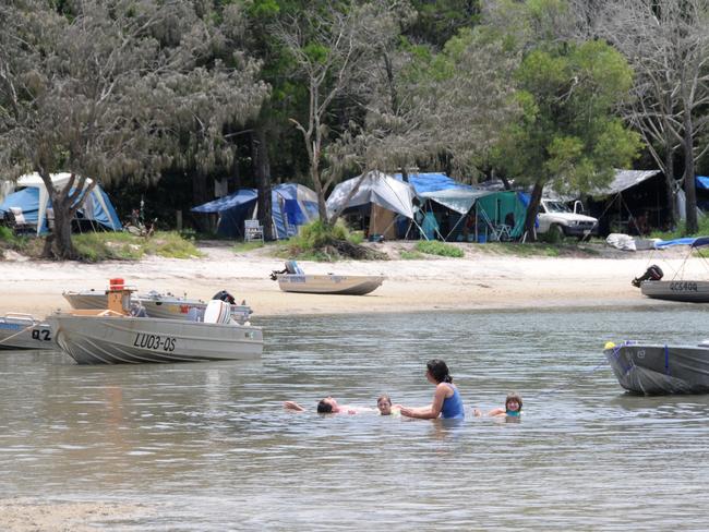 Inskip Point camping is slowly filling up ready for the big Christmas rush. Photo Craig Warhurst / The Gympie Times