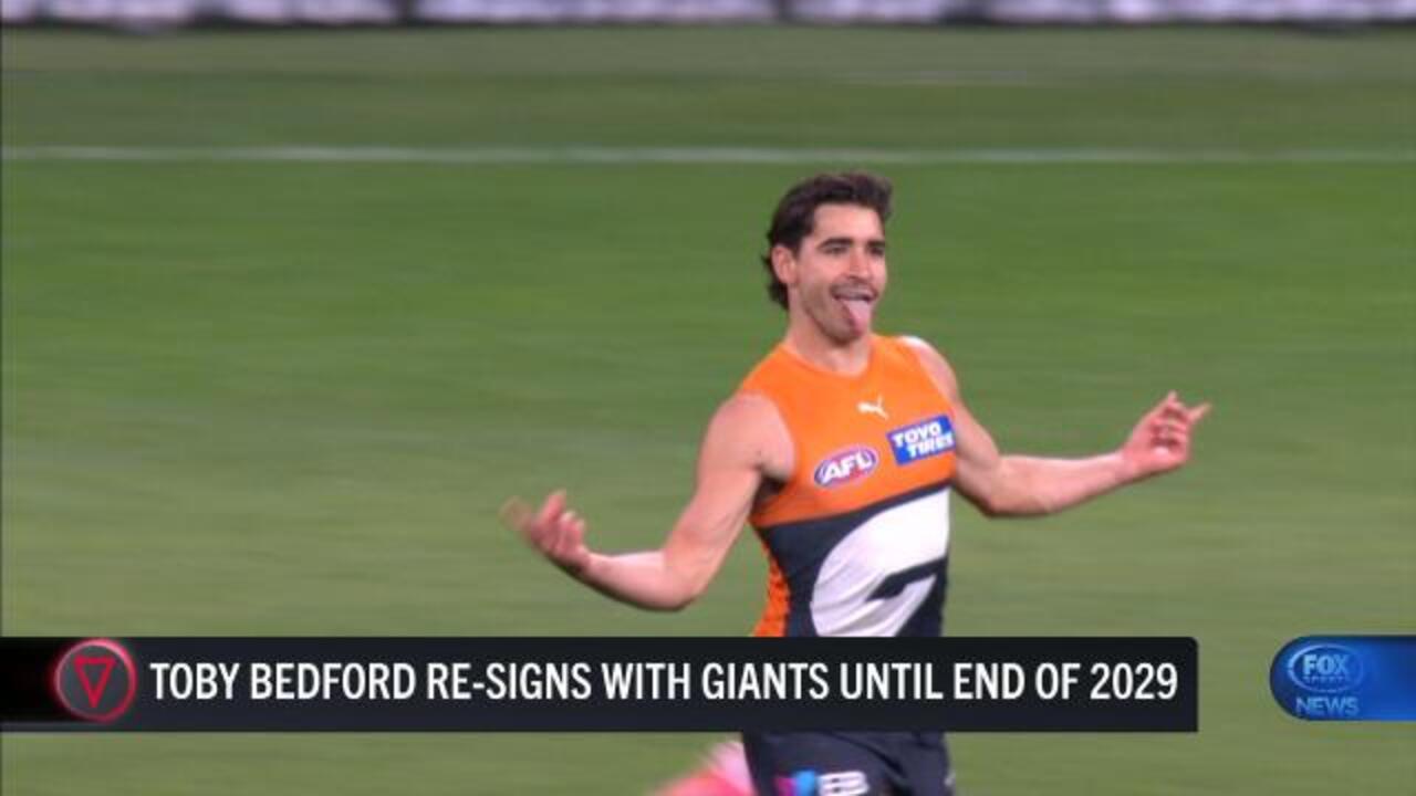 Boost for Giants as Bedford re-signs