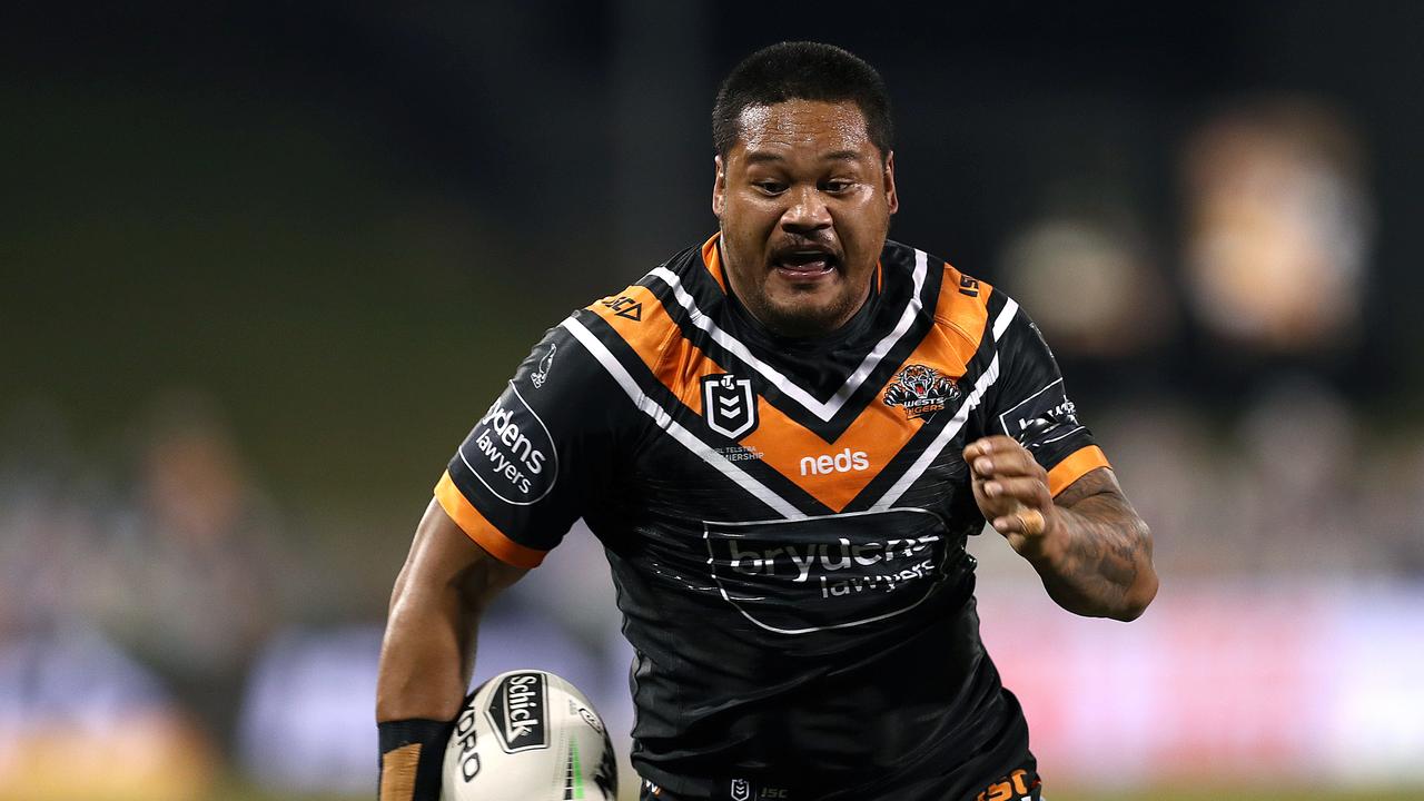 Joey Leilua of the Tigers. (AAP Image/Brendon Thorne)