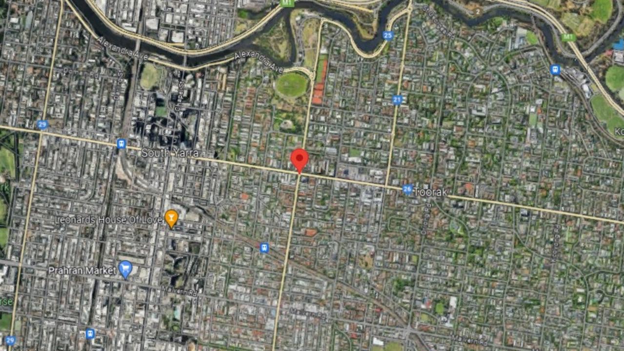 Police are looking into reports of anti-Semitic threats near Toorak after it’s alleged a car full of men told a Melbourne witness they were “on the hunt to kill Jews”.