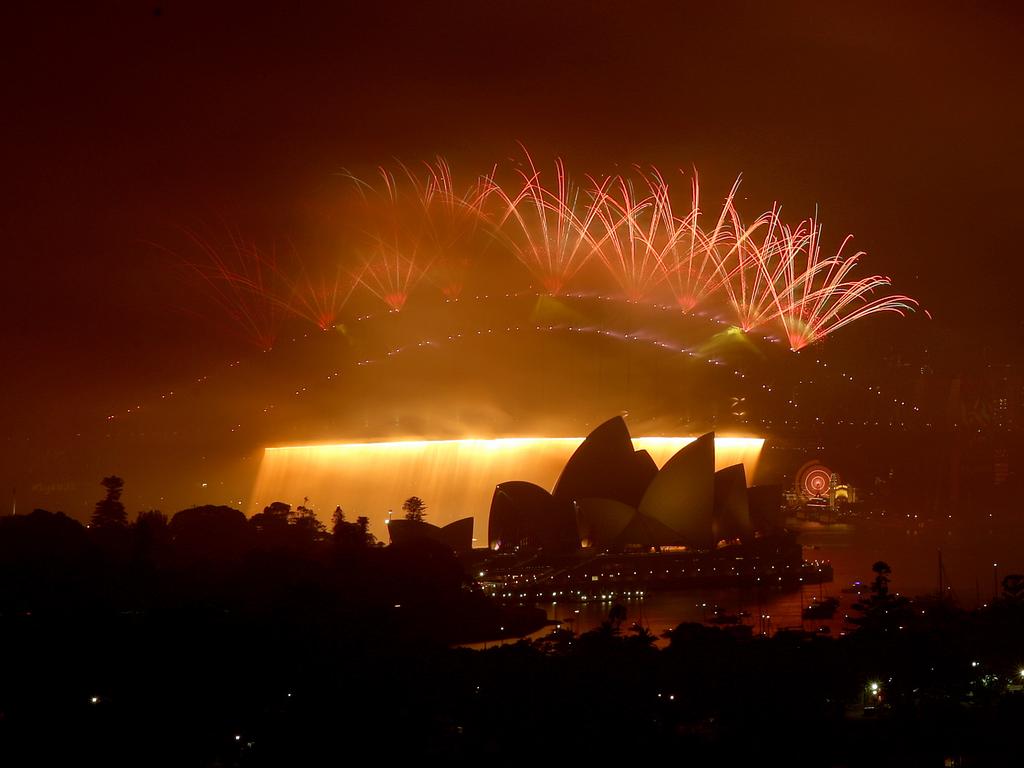 Sydney’s stunning NYE fireworks spectacle Daily Telegraph