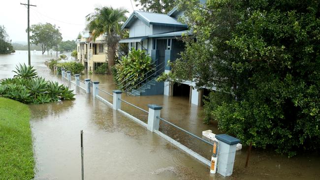 Wild weather lashes the NSW mid north coast causing flash flooding in some areas. Macksville. Pic Nathan Edwards