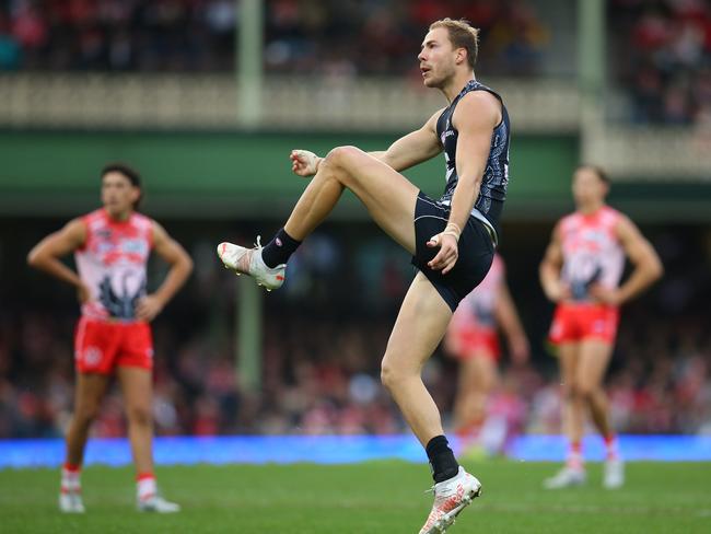 SYDNEY, AUSTRALIA - MAY 30: Harry McKay of the Blues kicks a goal during the round 11 AFL match between the Sydney Swans and the Carlton Blues at Sydney Cricket Ground on May 30, 2021 in Sydney, Australia. (Photo by Jason McCawley/AFL Photos/via Getty Images)