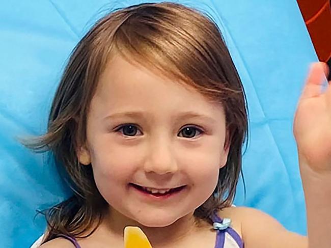 (FILES) This handout photo taken and received on November 3, 2021 from the Western Australian Police Force shows four-year-old Cleo Smith recovering in a hospital in Perth after she was abducted from her family's tent in Western Australia during the early hours of October 16, sparking an extensive air, sea and ground search before Cleo was found "alive and well". - The man charged with abducting a four-year-old Australian girl from a camp site fronted court on December 6, 2021 for the first time since spending more than a month in a maximum-security remand prison. (Photo by HANDOUT / WESTERN AUSTRALIAN POLICE FORCE / AFP) / RESTRICTED TO EDITORIAL USE - MANDATORY CREDIT "AFP PHOTO /  WESTERN AUSTRALIAN POLICE FORCE" - NO MARKETING - NO ADVERTISING CAMPAIGNS - DISTRIBUTED AS A SERVICE TO CLIENTS