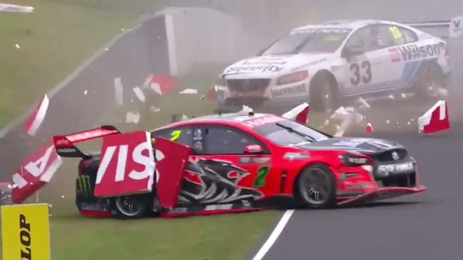 Garth Tander and Scott McLaughlin’ Bathurst 1000 title hopes were dashed late in the race.