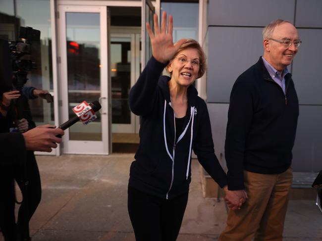 Democratic presidential candidate Elizabeth Warren and her husband Bruce Mann. Picture: Chip Somodevilla/Getty