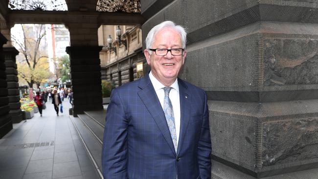 Former federal Minister Andrew Robb. (AAP Image/David Crosling)