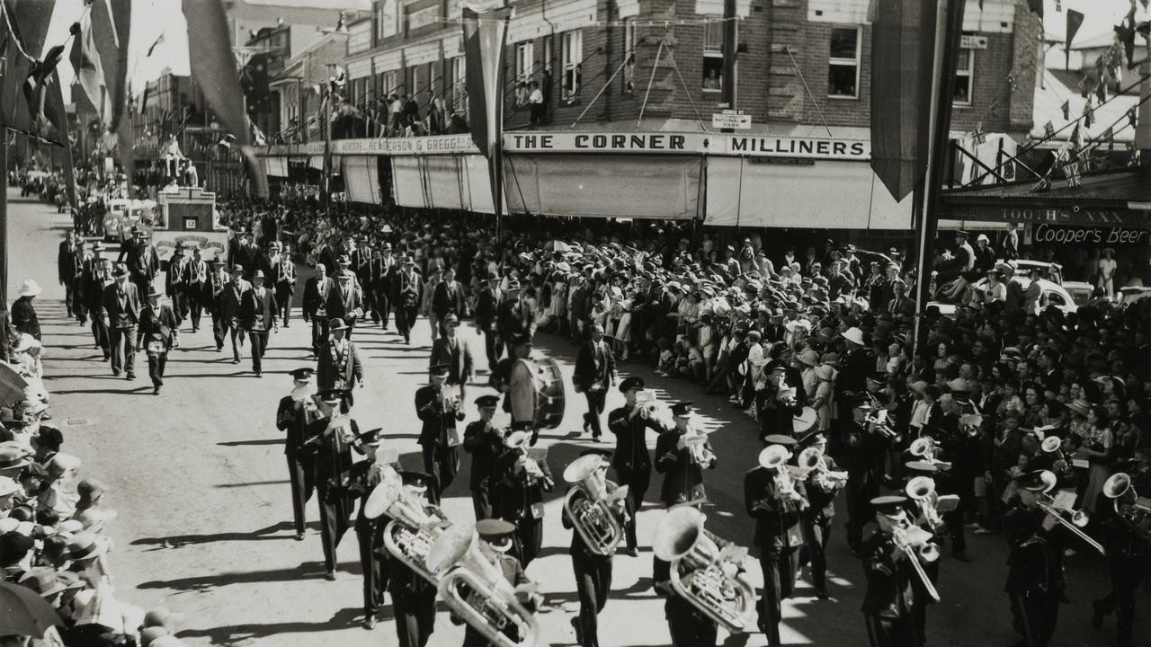 Parramatta’s sesqui-centennial parade, Church Street, view of a marching band and crowd lining street, 1938. Picture: Local Studies Photograph Collection, City of Parramatta