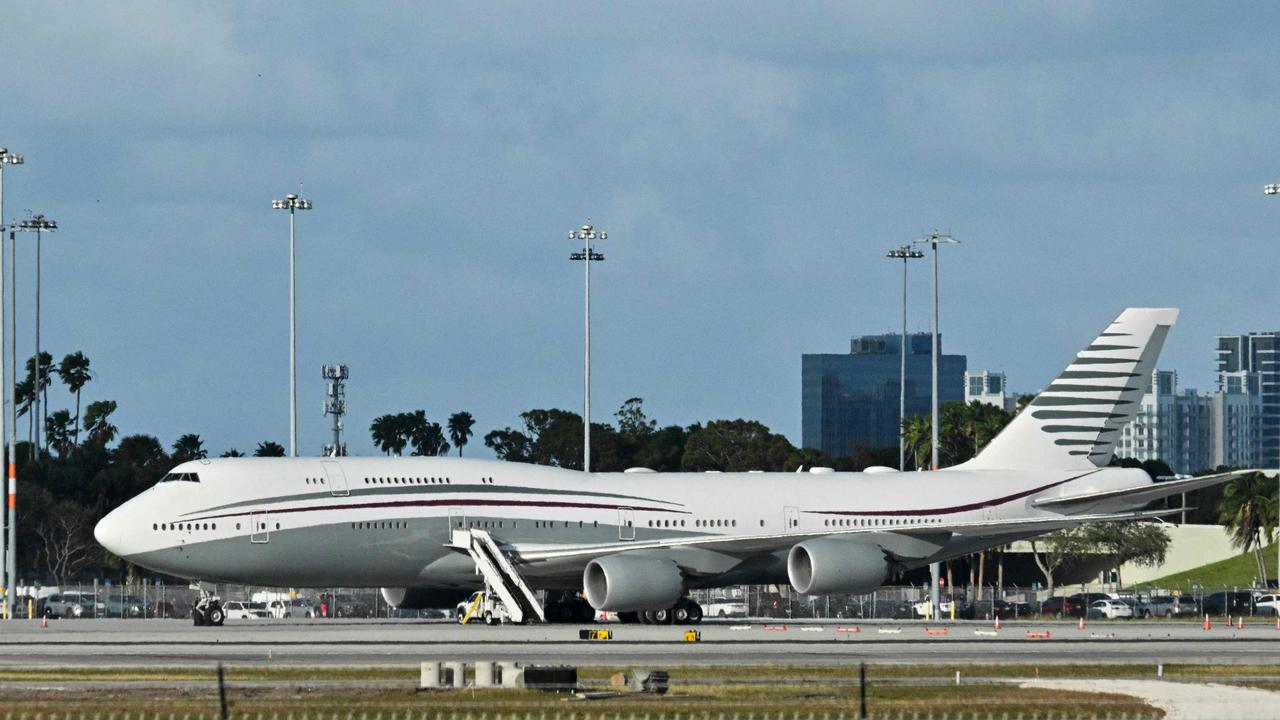 Pentagon accepts free Qatari Boeing 747 for Air Force One