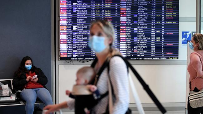 People will no longer have to wear masks in Queensland airports from this weekend. Picture: Dan Peled