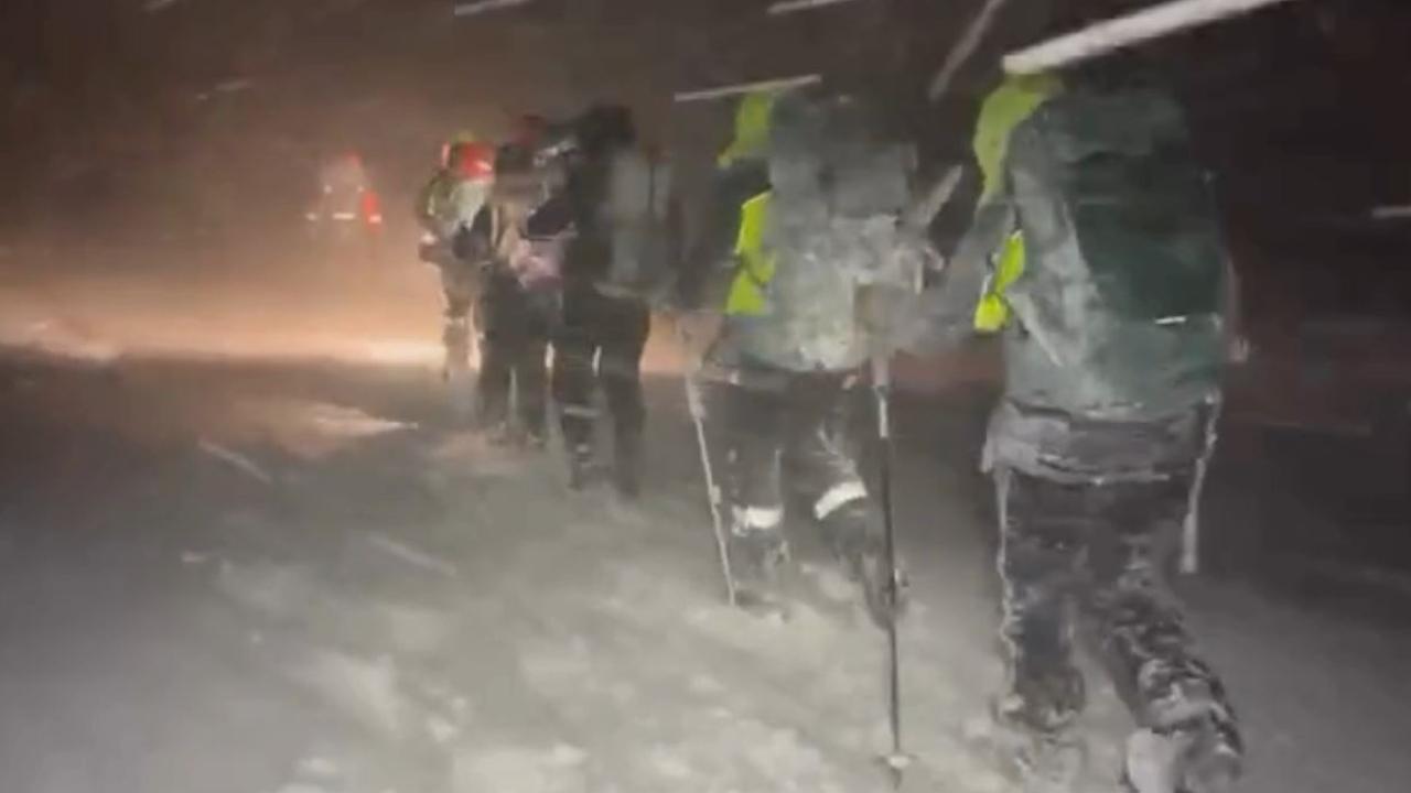 Miracle after man, woman lost in blizzard