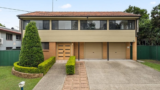 Three-bedroom, two-bathroom home at 3 Neale St, Corinda sold for $750,000.