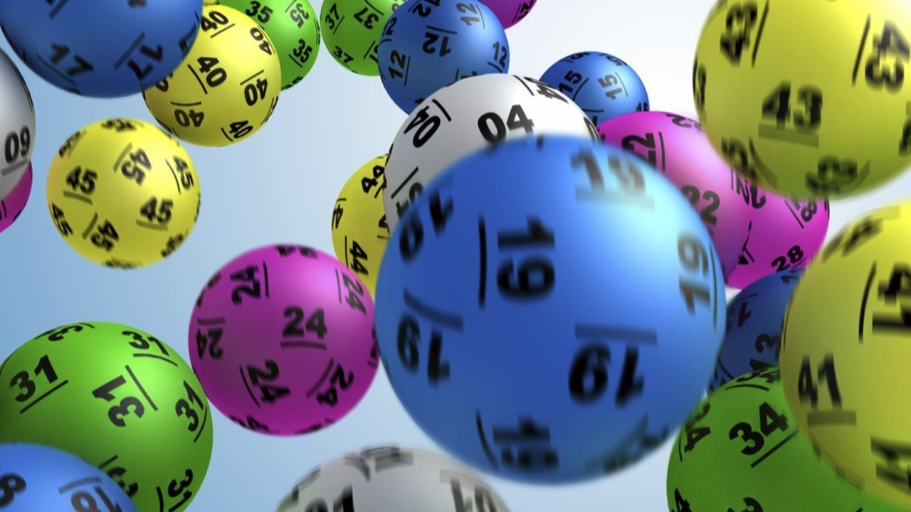 Woman’s first Lotto ticket in 20 years wins