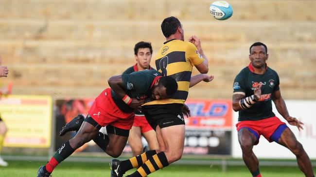 South Darwin’s Abele Atunaisa tackles Darwin Dragons’ Josh Hall during Round 9 of the NTRU Picture: Keri Megelus