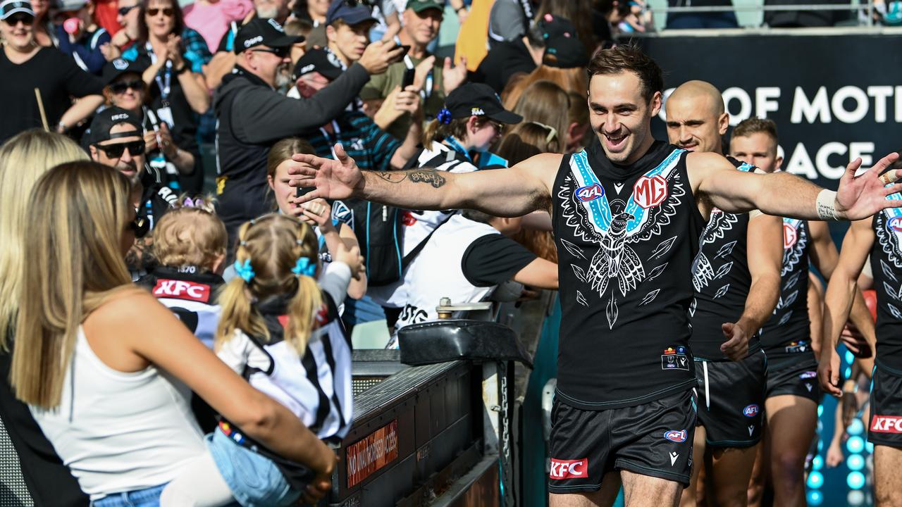 Adelaide, Australia. 03rd June, 2023. Junior Rioli of the Power snaps a  goal during the AFL Round 12 match between the Port Adelaide Power and the  Hawthorn Hawks at the Adelaide Oval