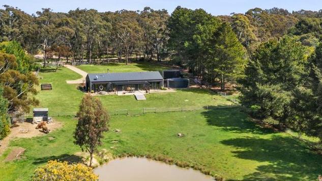 The chic barn-style residence at Porcupine Ridge sold for $1.317m.