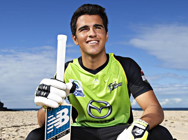 Mosman Daily/ AAP Sydney Thunder cricketer Ollie Davies posing for a photo at Queenscliff beach on the 30th of June 2019. Manly local Ollie Davies has signed a contract with the Sydney Thunder. AAP IMAGE: Adam Yip