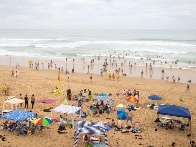 Crowds flock to Victorian beaches as the mercury climbs. Picture: Mark Stewart