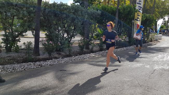 Natalie Arnold running in the Curacao Marathon.