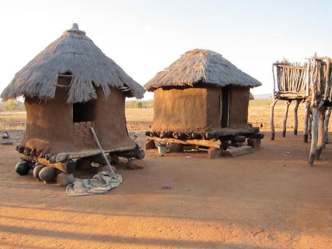 Grain bins of the style used centuries ago in Africa, the burnt remains of which are providing a window to the time’s magnetic field. Picture: John Tarduno / CC BY-ND