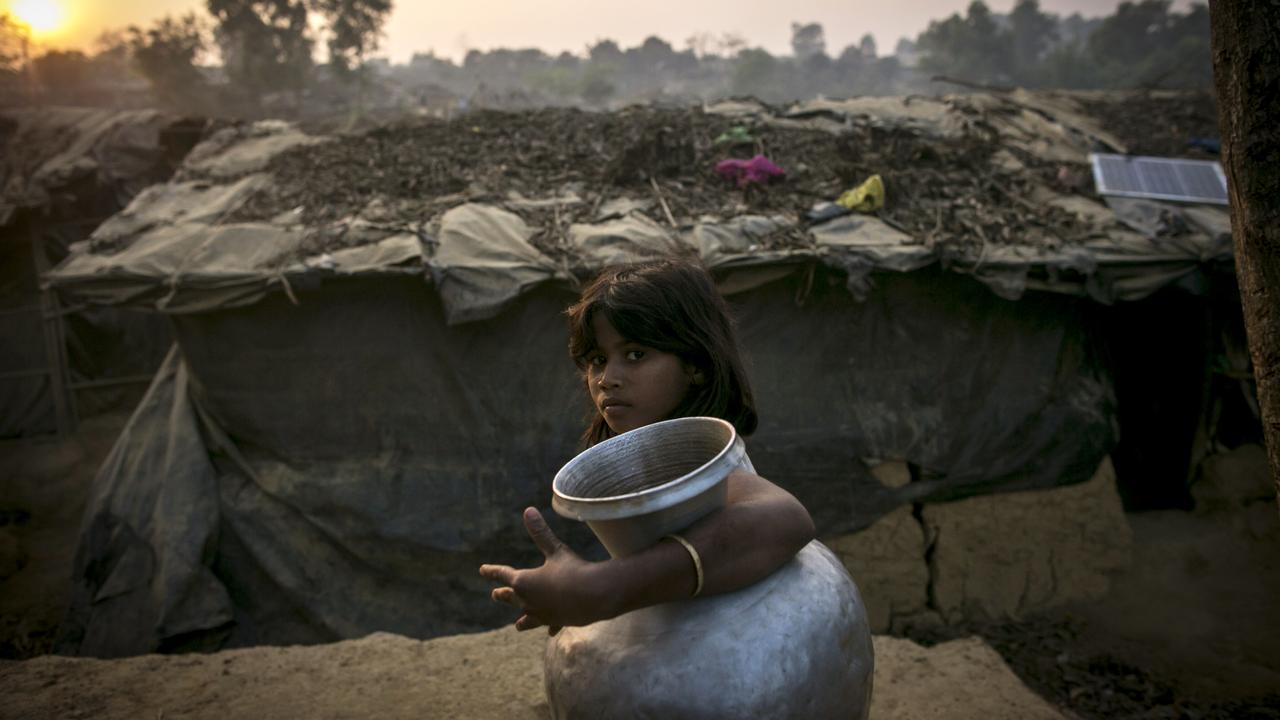 *** BESTPIX *** Rohingya Flee Into Bangladesh As Crisis Deepens