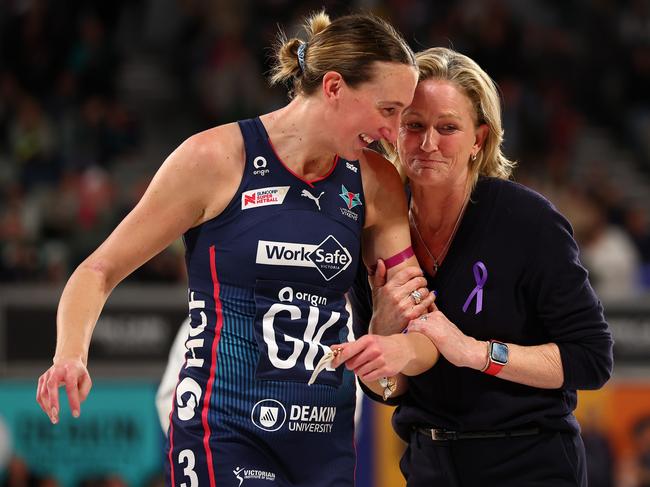 MELBOURNE, AUSTRALIA - JULY 27: Emily Mannix of the Vixens and Simone McKinnis, head coach of the Vixens celebrate victory in the Super Netball Preliminary Final match between Melbourne Vixens and West Coast Fever at John Cain Arena on July 27, 2024 in Melbourne, Australia. (Photo by Graham Denholm/Getty Images)