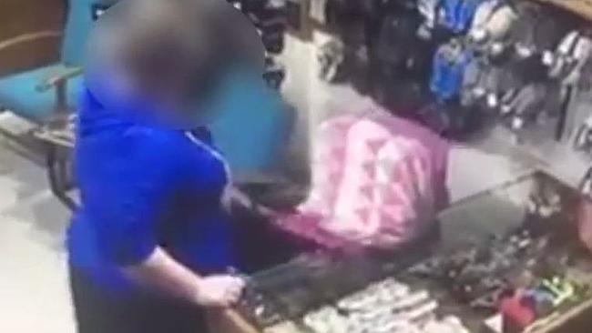 Alleged Shoplifter Caught On Video At The Surf Shop Victor Harbor In