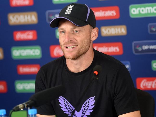 England captain quits, Poms in shambles