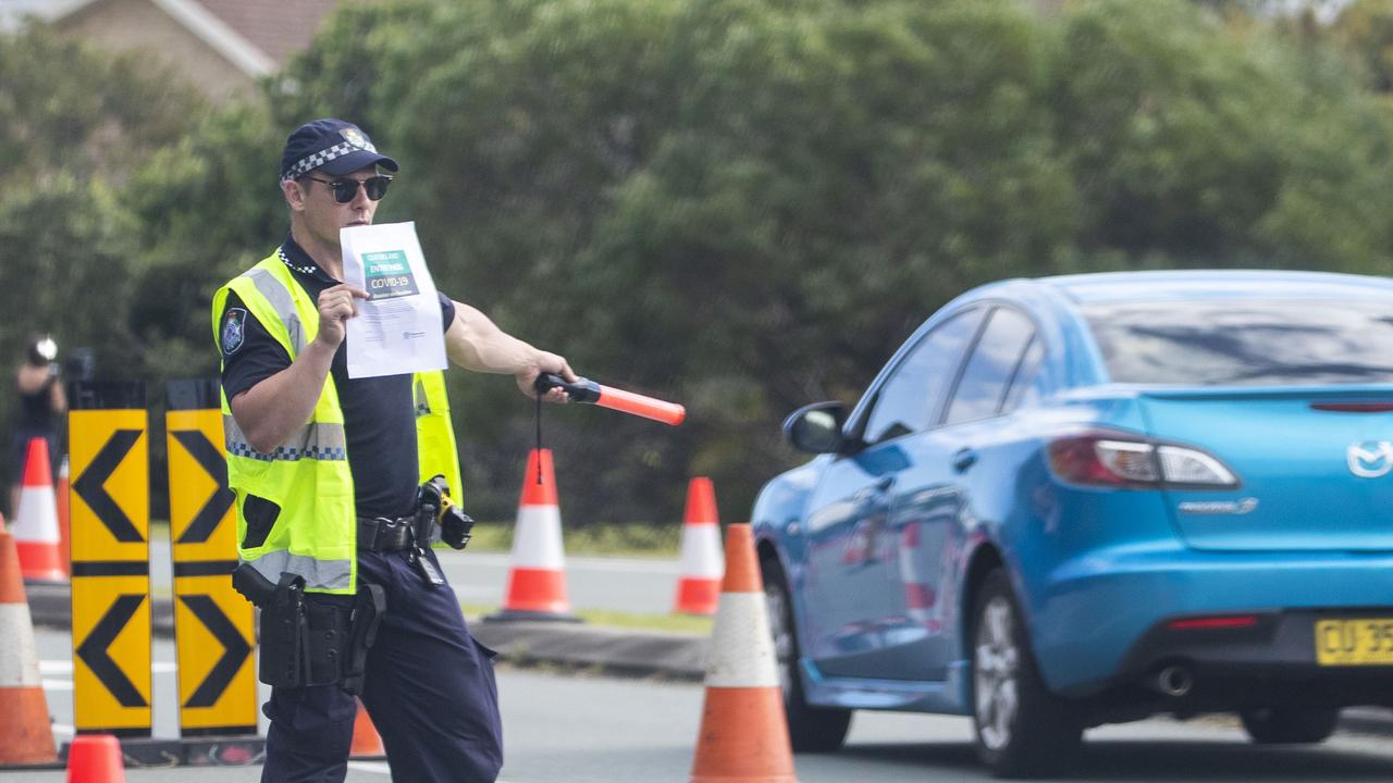 border-pass-how-strict-are-police-checks-at-qld-nsw-border-gold