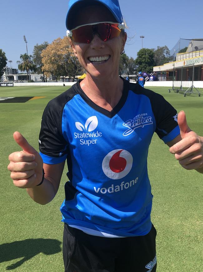 Lauren Winfield is all smiles ahead of making her debut with the Strikers having previously played for the Hurricanes. Picture: SUPPLIED/JAMIE ANDERSON